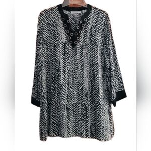 Sag Harbor Black and White Zigzag Tunic